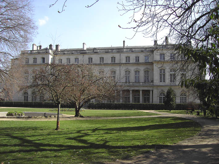 Arriere Ppalais Gouverneur.jpg - Arriere Palais Gouverneur